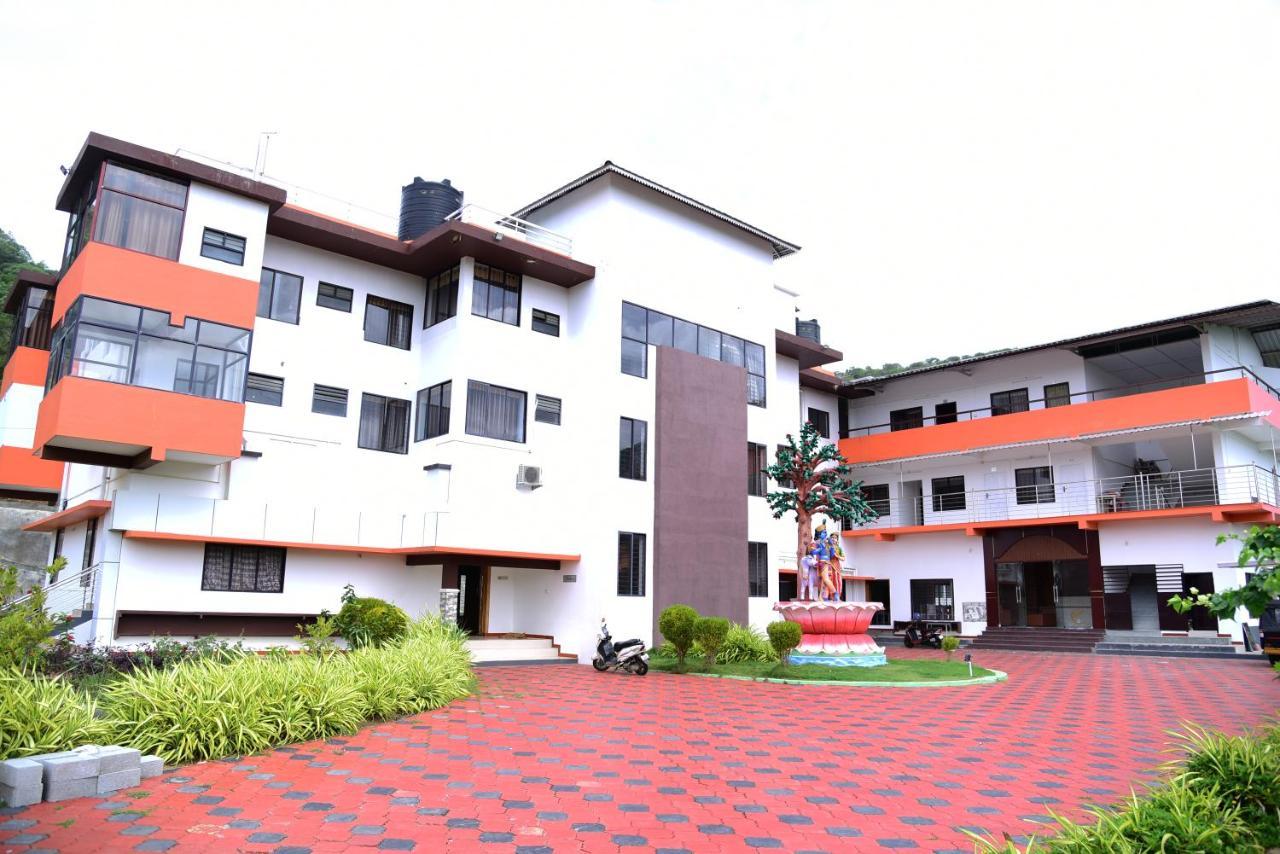 Nirvana Holistic Living Varagampadi ภายนอก รูปภาพ